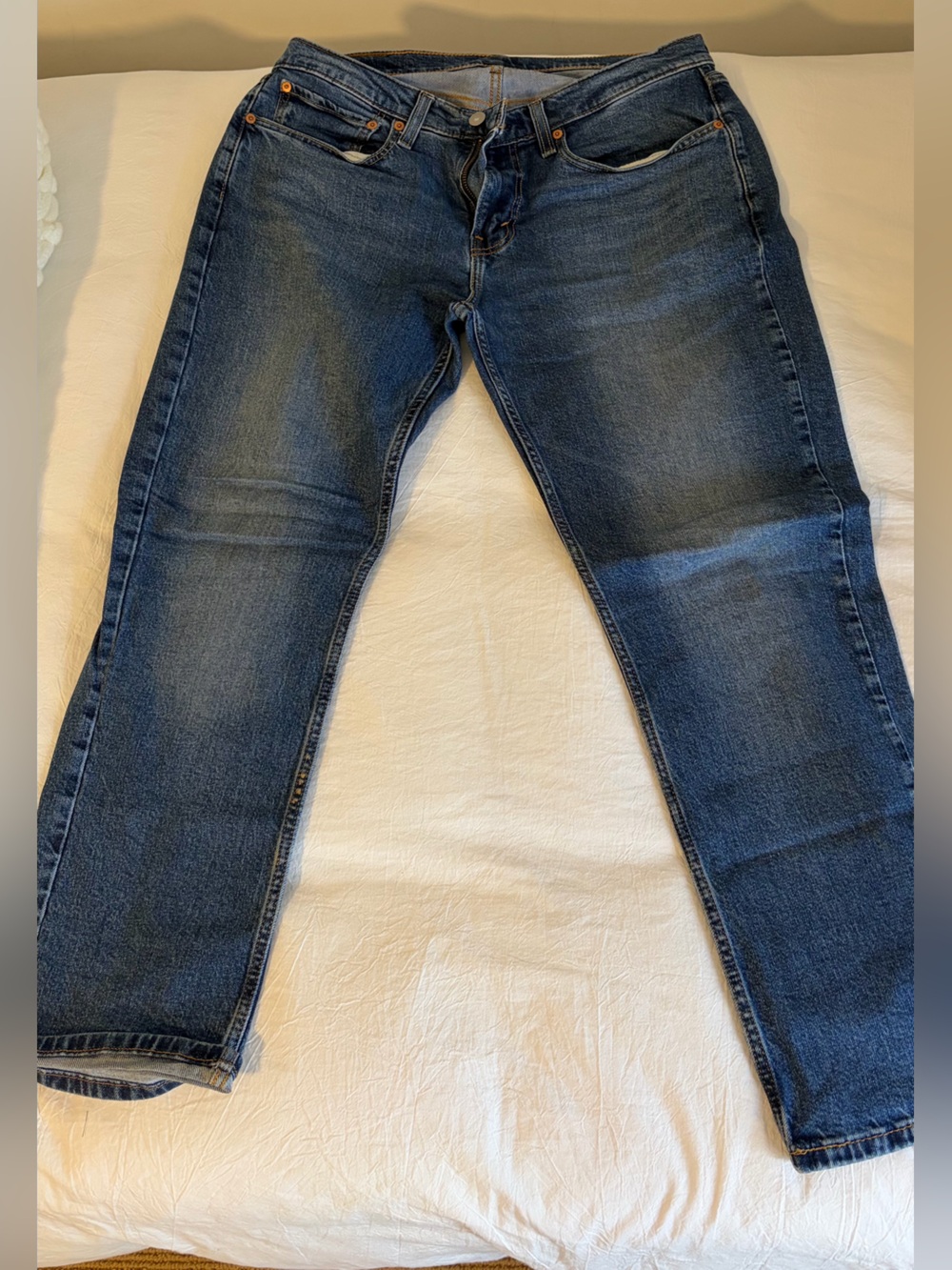 Levi's Men's Straight Jeans in Mid Blue Wash
